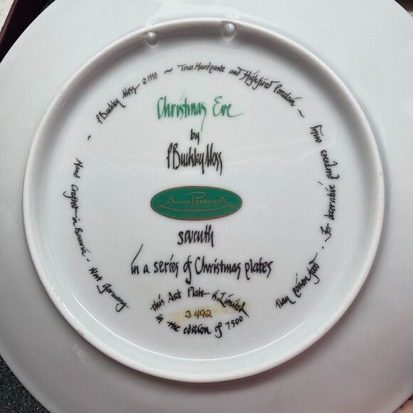 Anna Perenna Christmas Eve By P. Buckley Moss Plate with Certificate and Box - Picture 5 of 7